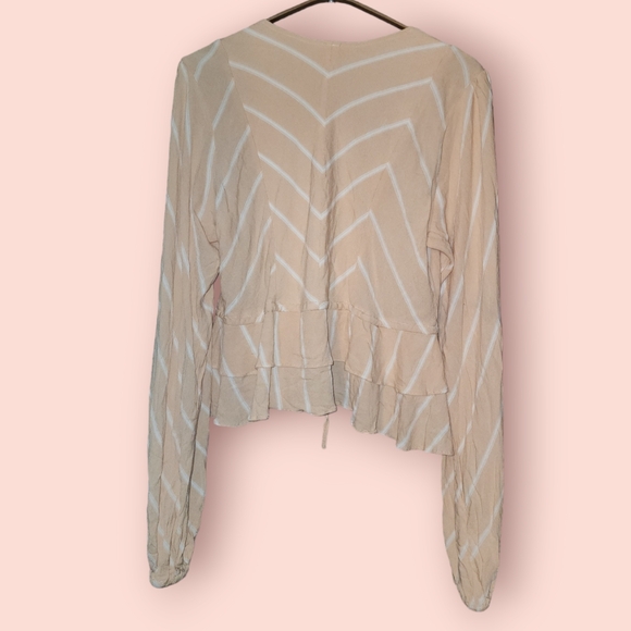 Free People Samifran Stripped Ruffle Crop Top Peach Tie Front Peplum Long Sleeve - Picture 2 of 3